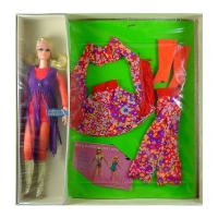 live-action-p-j-doll-fashion-n-motion-gift-set-1971-sears-exclusive-inside.jpg